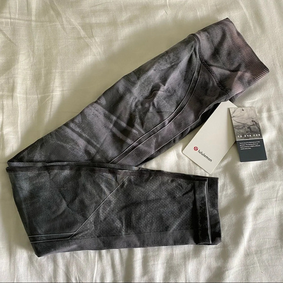🆕 Lululemon Ebb to Street Tight Wash - Picture 1 of 6